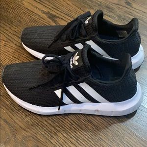 Adidas Swift Run Sneaker